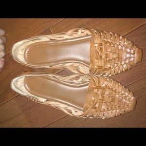 Tan leather Huaraches size 7